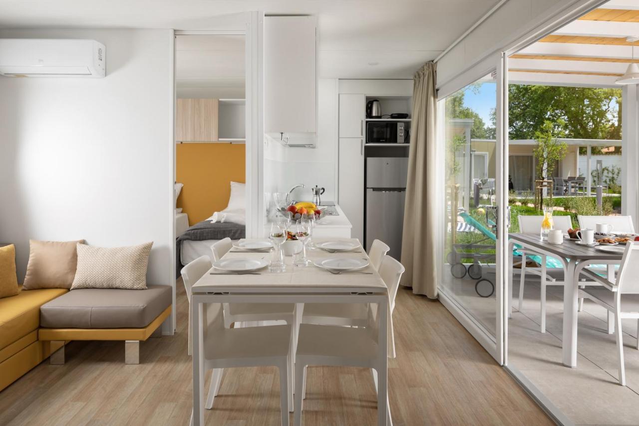 Ulika Mobile Homes - Naturist Holiday park Cervar-Porat